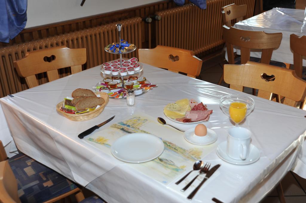 Gasthaus-Pension Fischerkeller Randegg Екстериор снимка