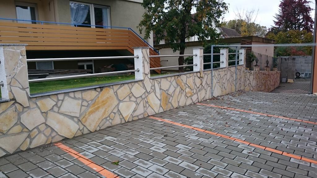 Gasthaus-Pension Fischerkeller Randegg Екстериор снимка